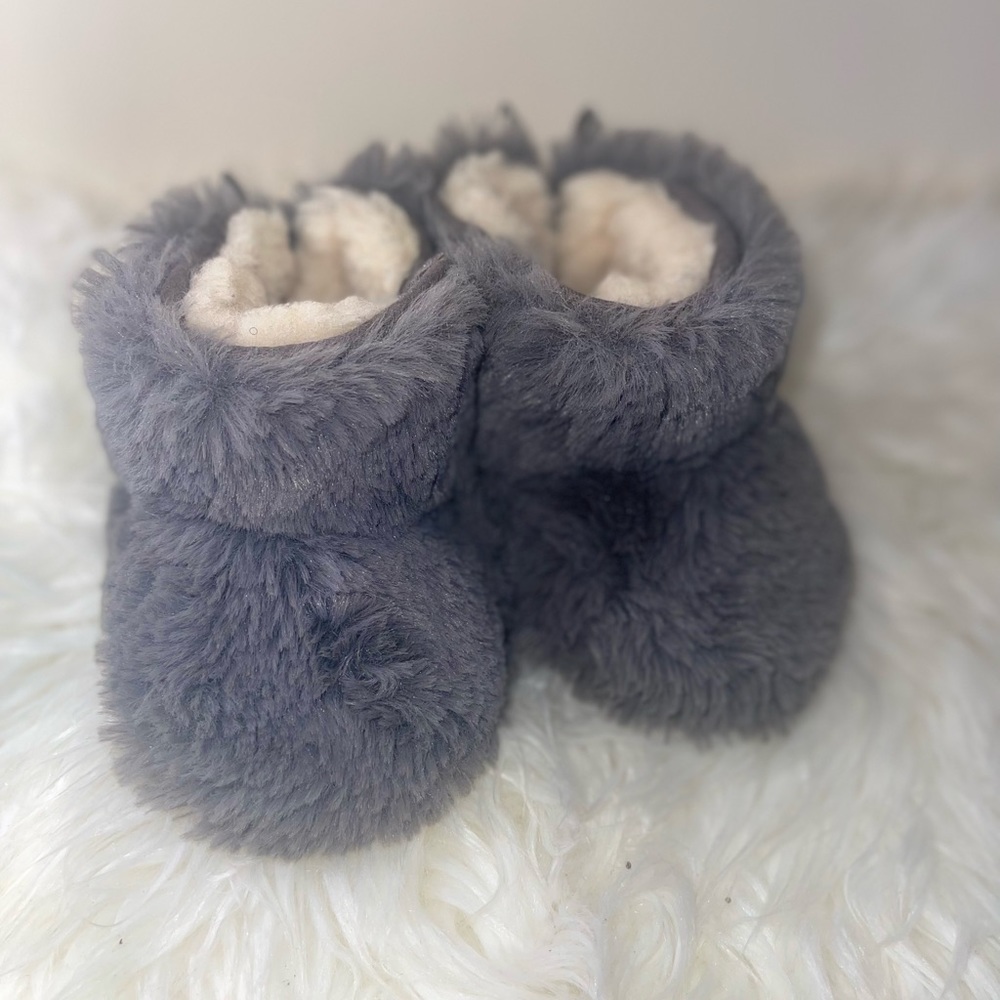 Fuzzy Faux Fur Bow Tie UGG Boots - Picture 3 of 5